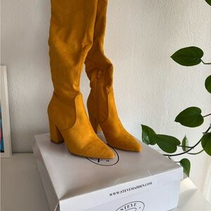 Steve Madden Women's Mustard Suede Boots (no box)